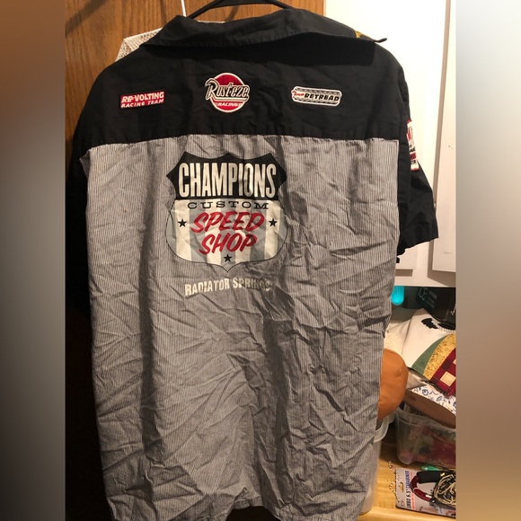 🎠Exclusive Disney Parks Cars Land Shirt- 725 $45 or $40 w/offer - Picture 1 of 9